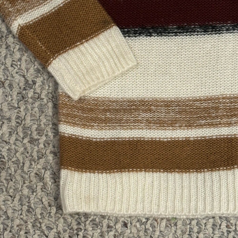 Maurices Stripe Long Sleeve Crew Neck Sweater Button Shoulders Women's Medium M - Picture 4 of 7